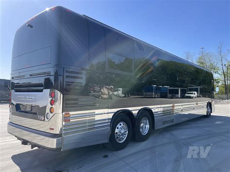 prevost x3 45 vip entertainer.